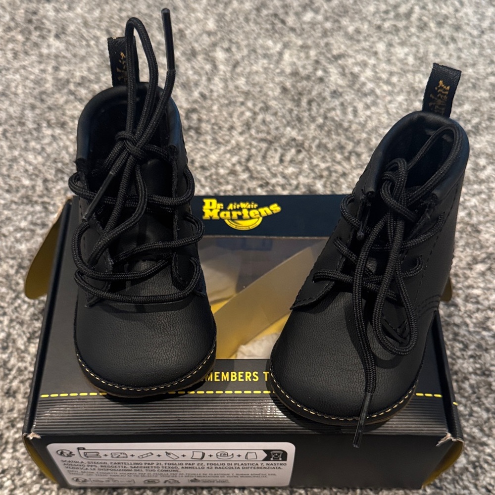 Dr. Martens Kids Black Lace-Up Boots